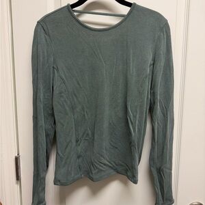 Lululemon Green Long Sleeve Shirt